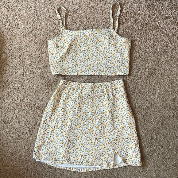 Hollister Dresses & Skirts - matching set